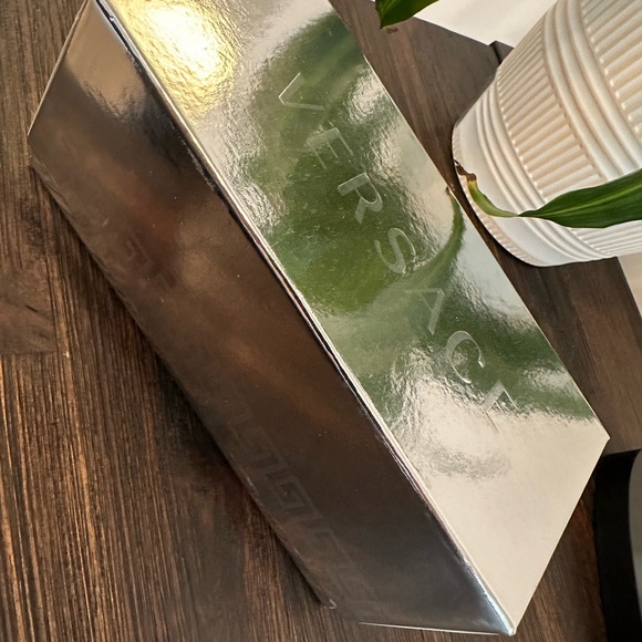 Versace unisex sunglassess - Picture 9 of 10